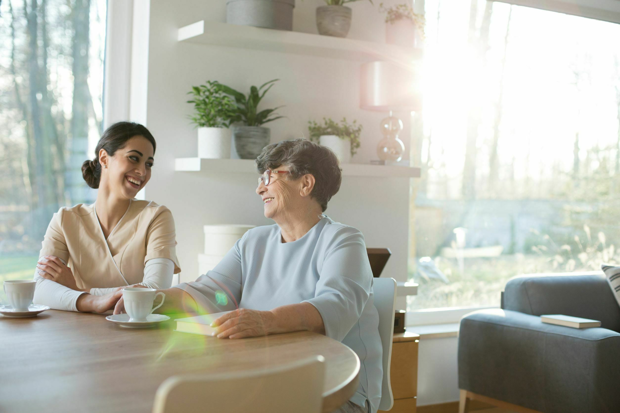 daughter improving dementia care for mother daughter improving dementia care for mother